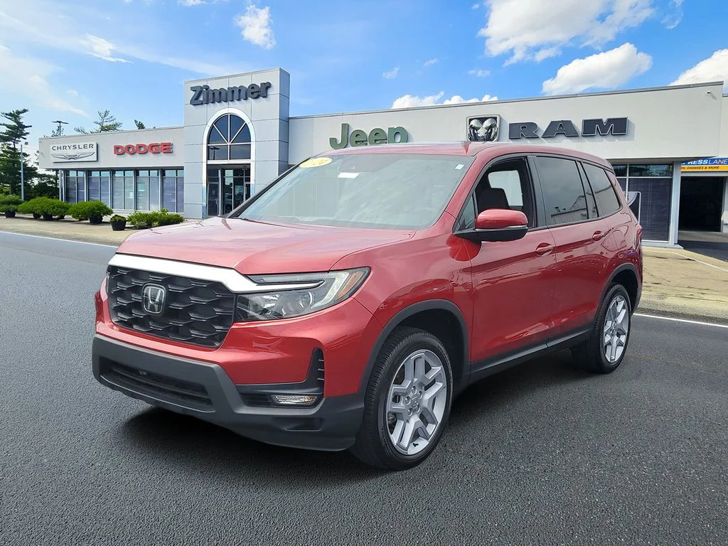 Used 2024  Honda EX-L image 2