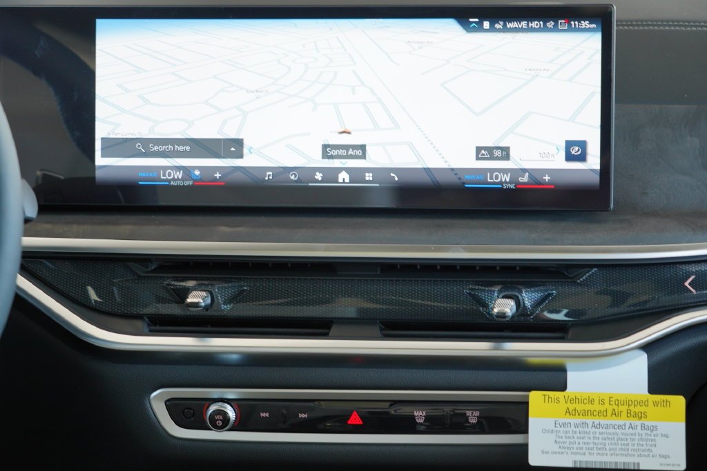 New 2027 Gray Metallic BMW xDrive40i image 17