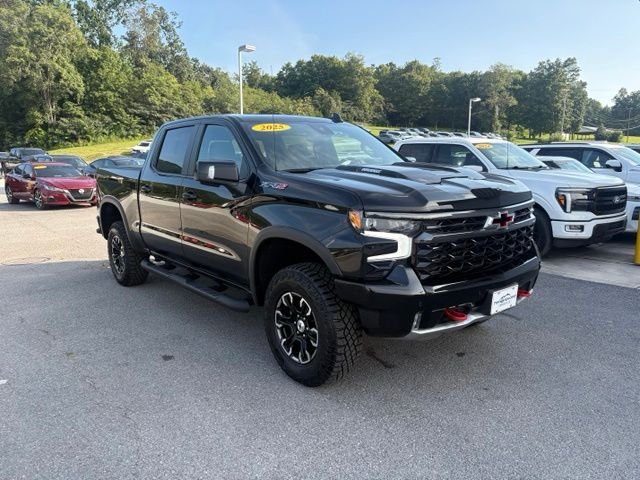 Used 2025 Black Chevrolet ZR2 image 8