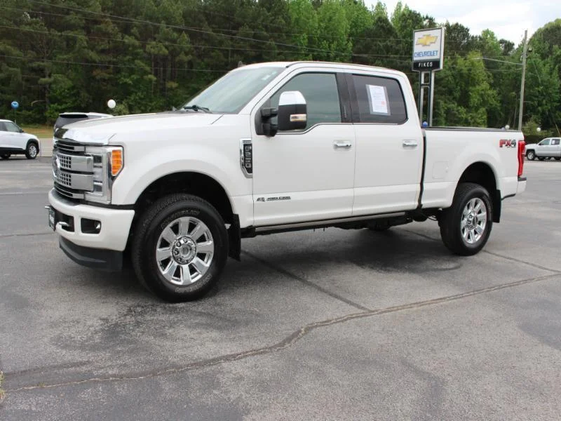 2019 Ford F-250 Platinum 4x4 Crew Cab 8' Box's photo