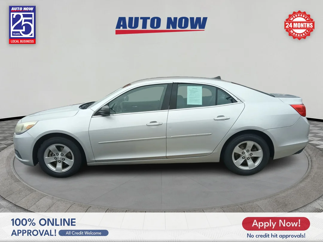 Used 2013 Silver Chevrolet 1FL image 4