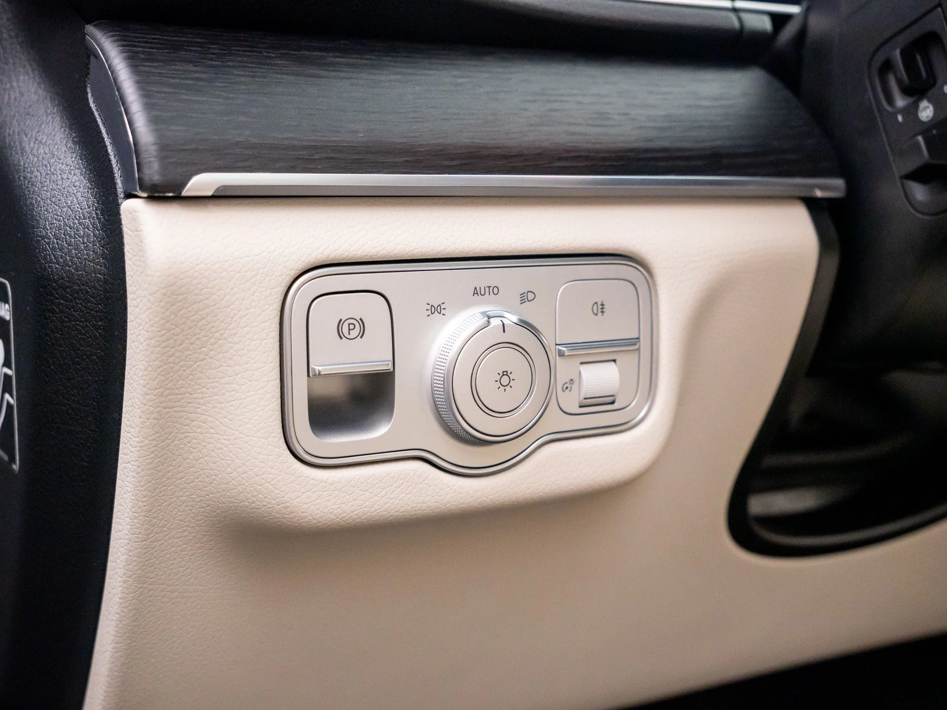 New 2026 Gray Mercedes-Benz GLE 350 image 21