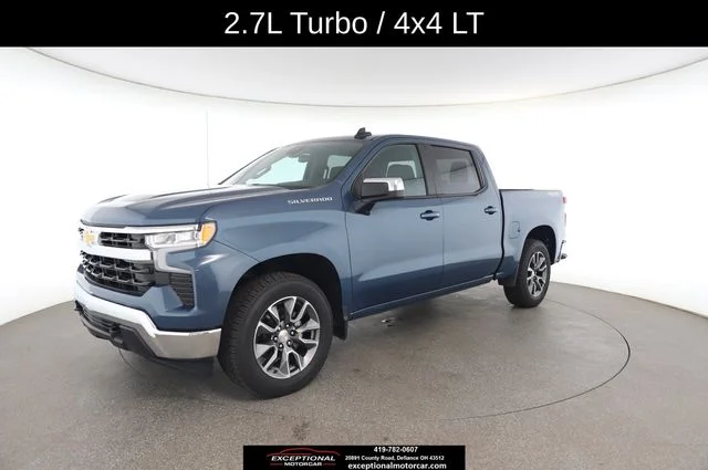 Used 2024 Blue Chevrolet LT image 3
