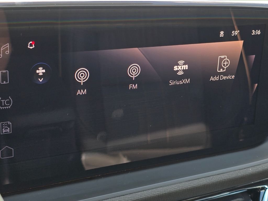 Used 2024 White Buick Avenir image 7
