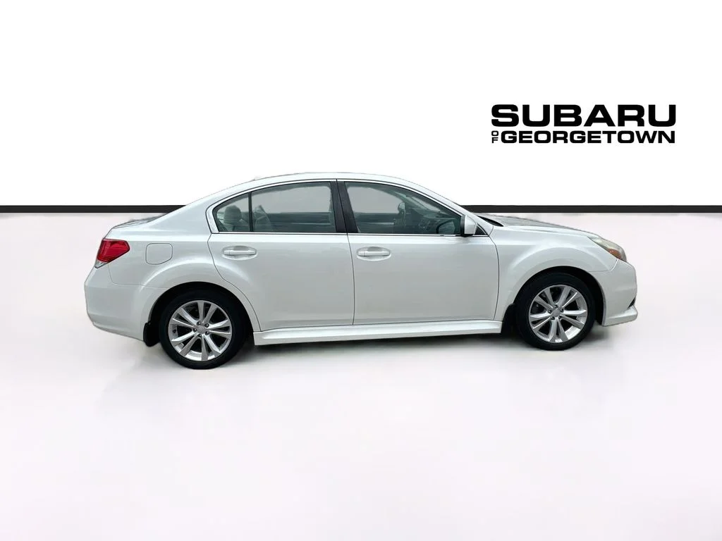 Used 2013 White Subaru 2.5i image 8
