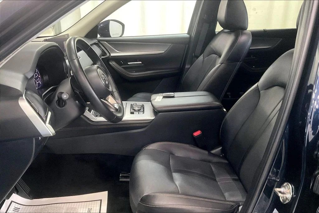 Used 2024 Blue Mazda Preferred image 25