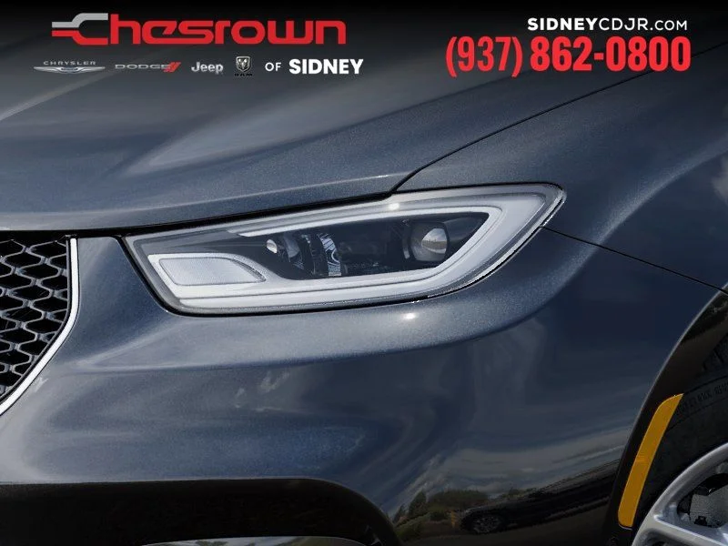 New 2026 Diamond Black Crystal Pearl-Coat Exterior Paint Chrysler Select image 10
