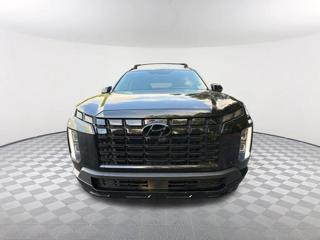 Used 2025 Black Hyundai XRT image 2