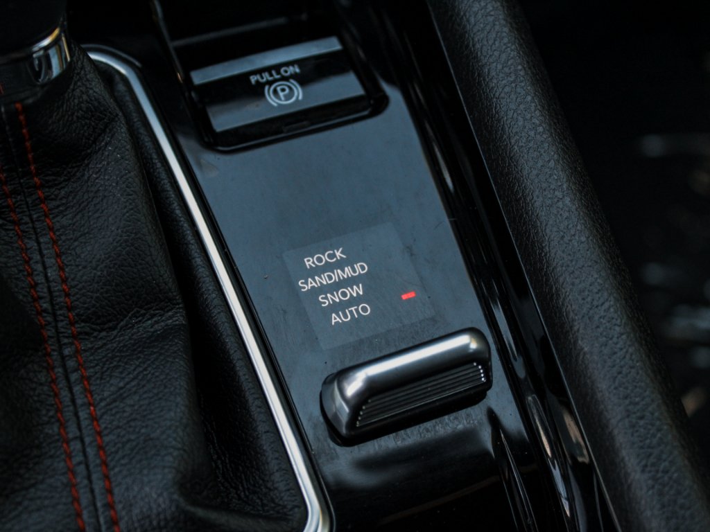 Used 2024  Jeep Trailhawk image 20