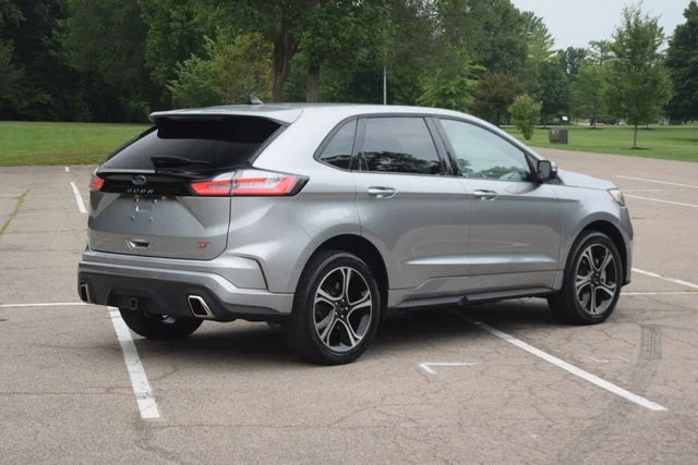 Used 2023 Silver Ford ST image 24