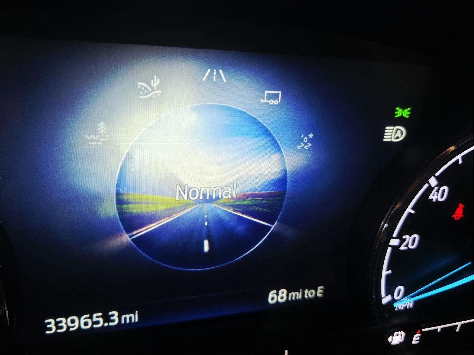 Used 2023 Atlas Blue Metallic Ford XLT image 31