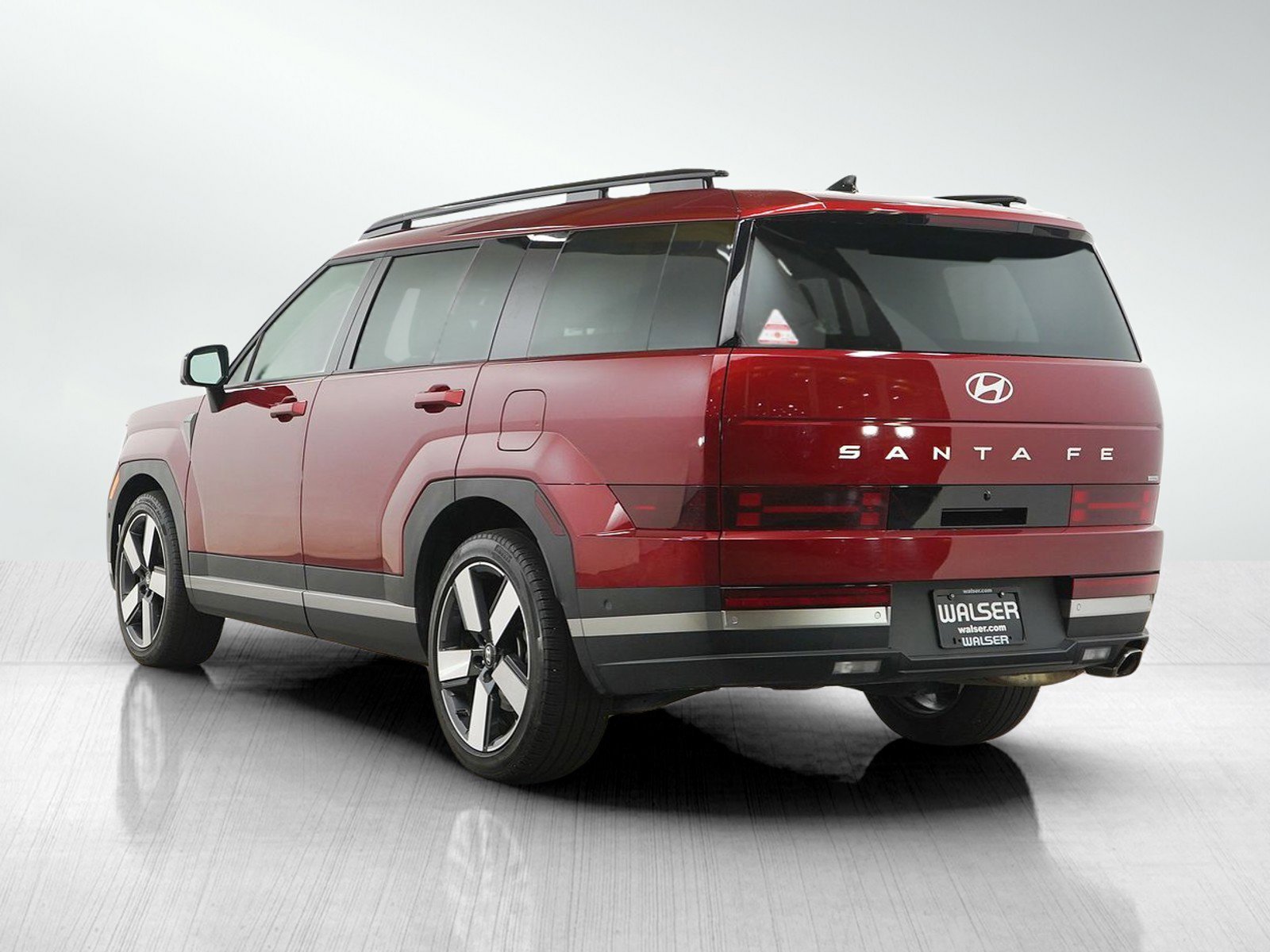 Used 2024 Ultimate Red Hyundai Limited AWD image 4