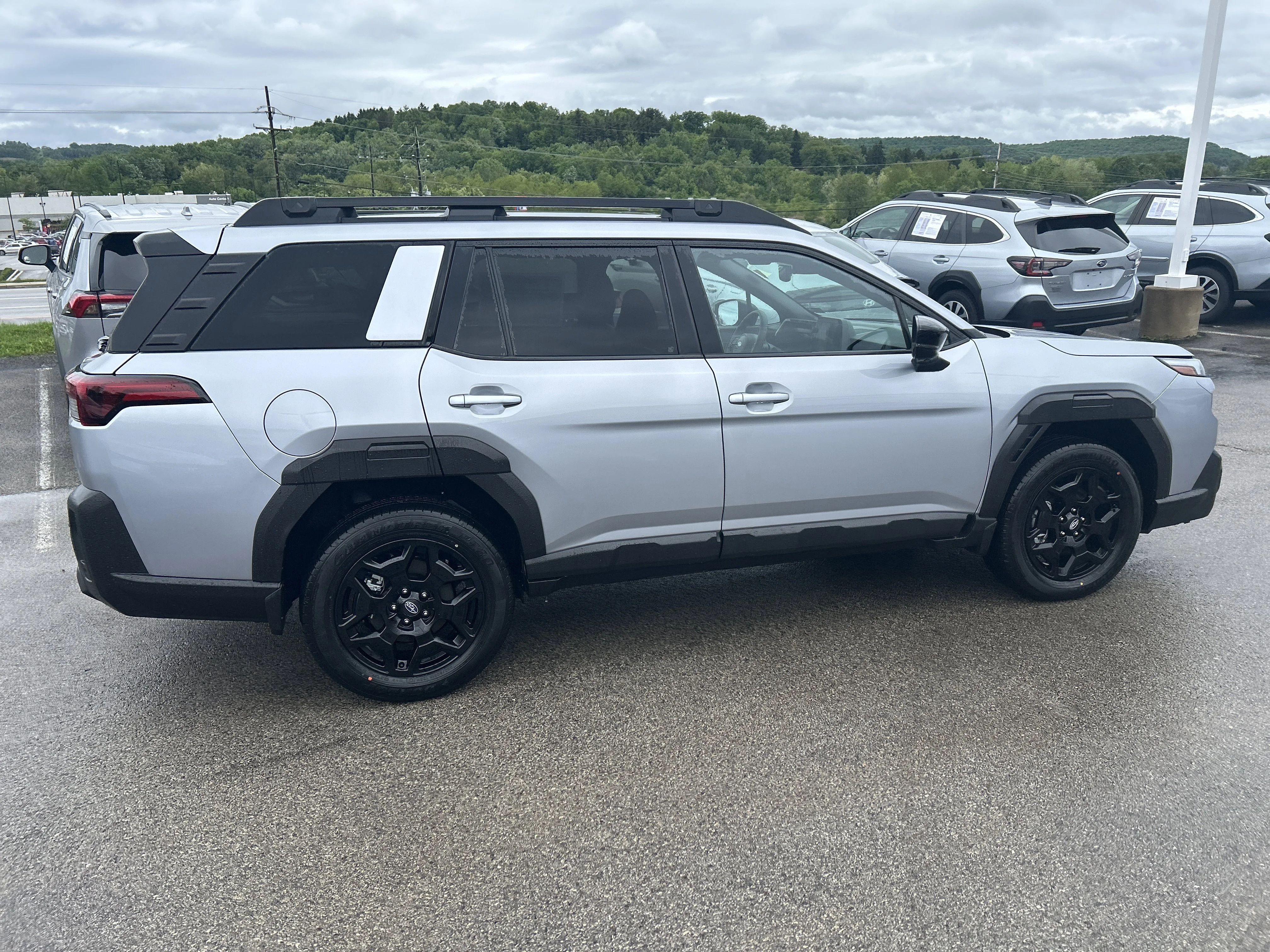 2026 Subaru Outback Limited - Photo 9