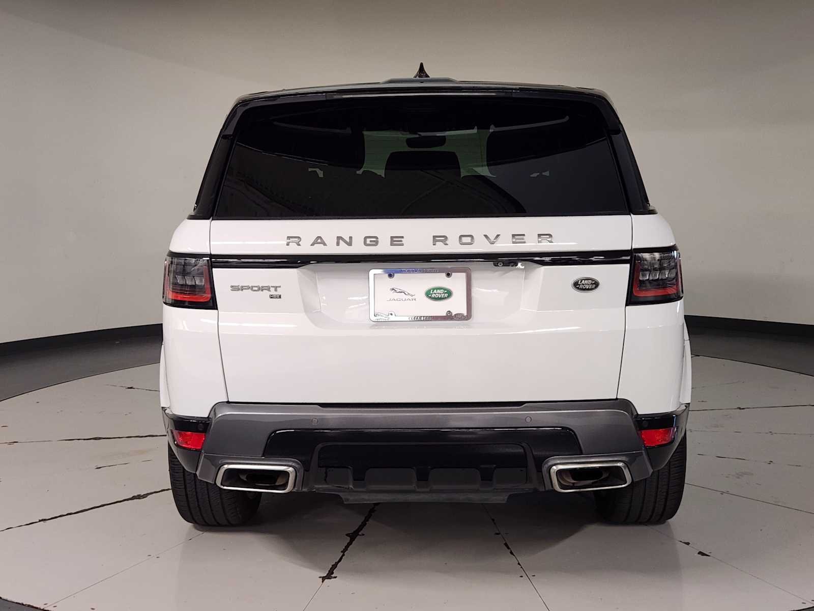 Used 2022 Fuji White Land Rover HSE Silver Edition image 10