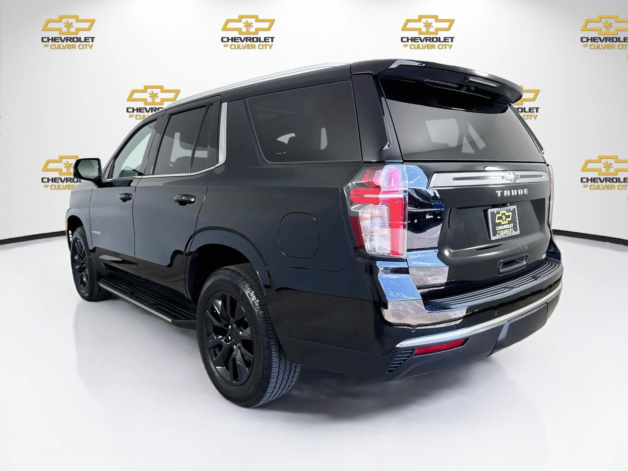 Used 2022 BLACK Chevrolet LT image 6