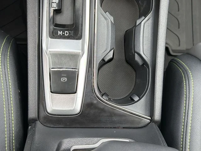 Used 2024 White Subaru Onyx Edition image 23