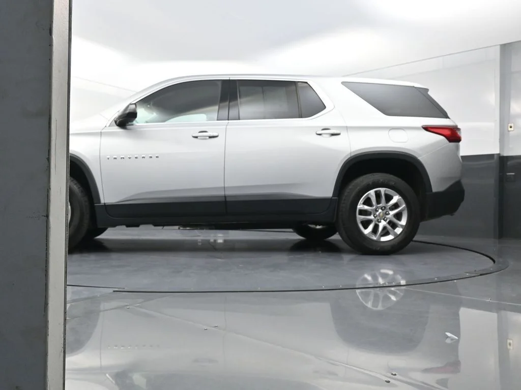 Used 2020 Silver Chevrolet LS image 24