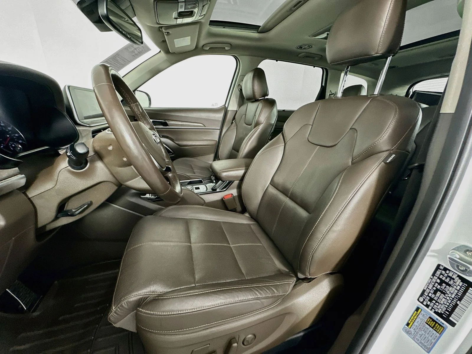 Used 2020 Snow White Pearl Kia SX image 22