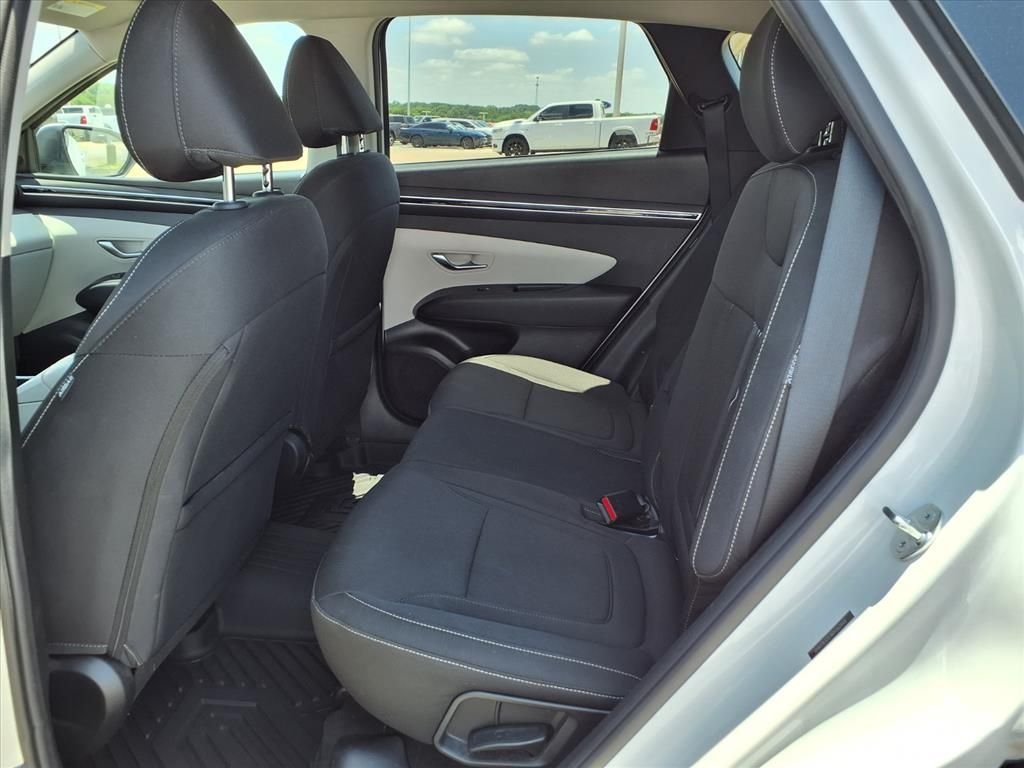 Used 2024 White Hyundai SEL image 11