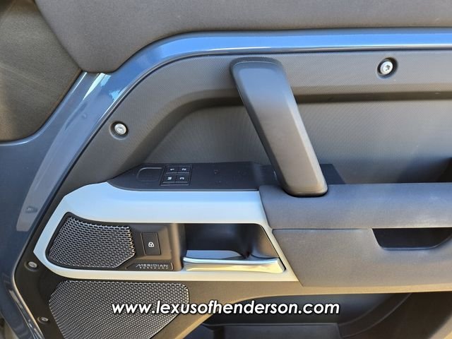 2023 Land Rover Defender SE - Photo 19