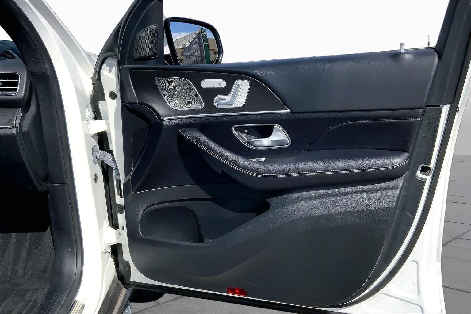 Used 2022 Polar White Mercedes-Benz GLE 350 image 21