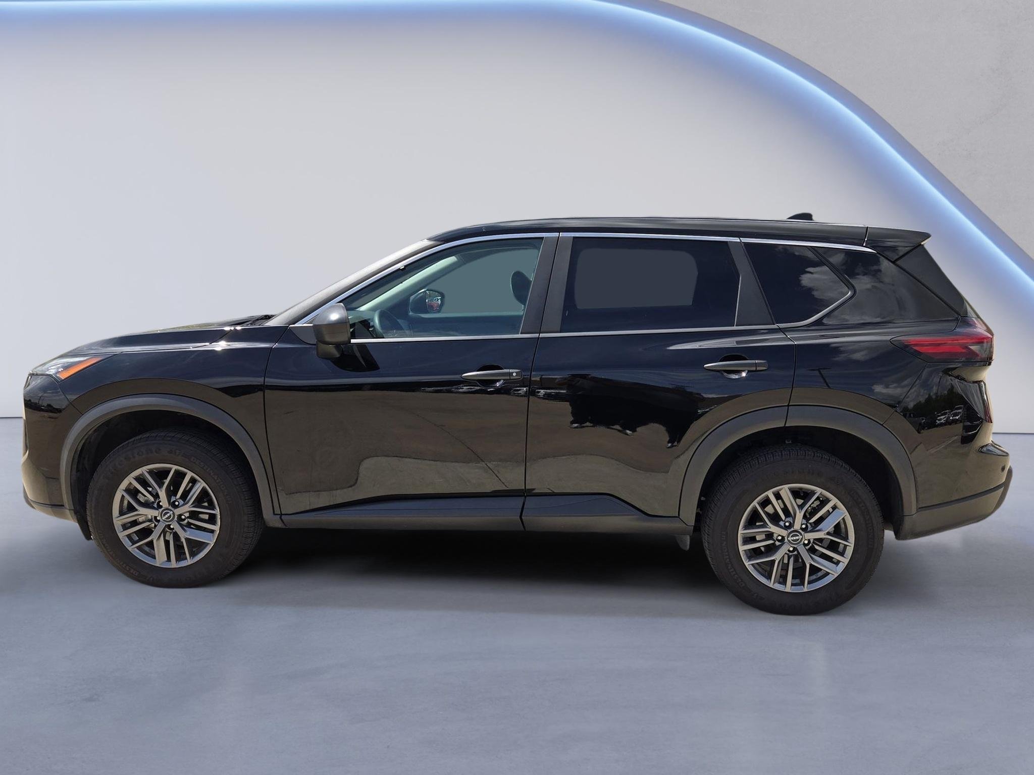 Used 2025 Super Black Nissan S image 5