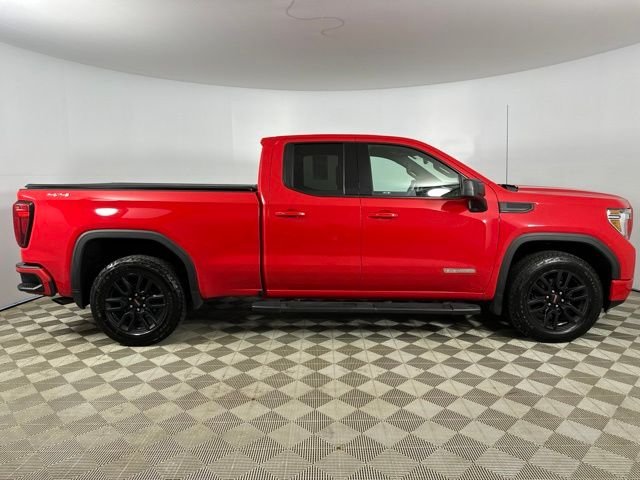 Used 2020 Red GMC Elevation image 14