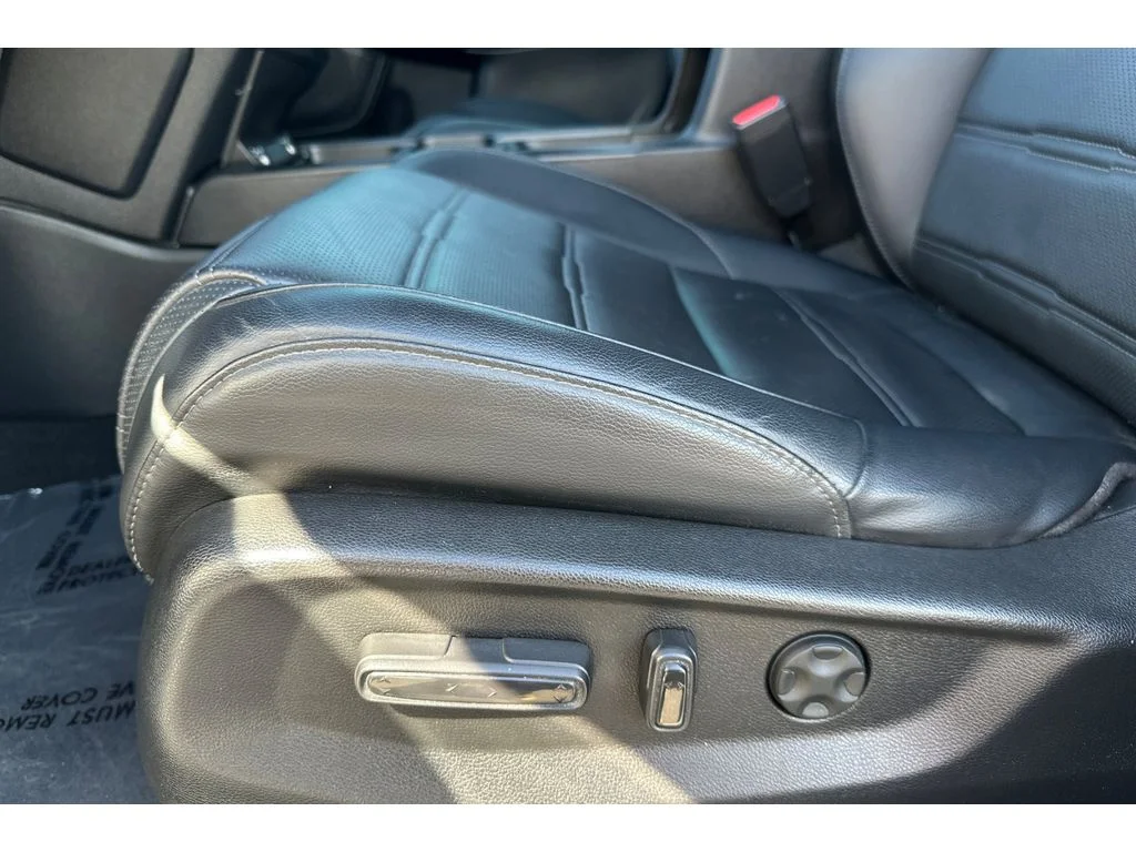 Used 2022 Platinum White Pearl Honda EX-L image 13
