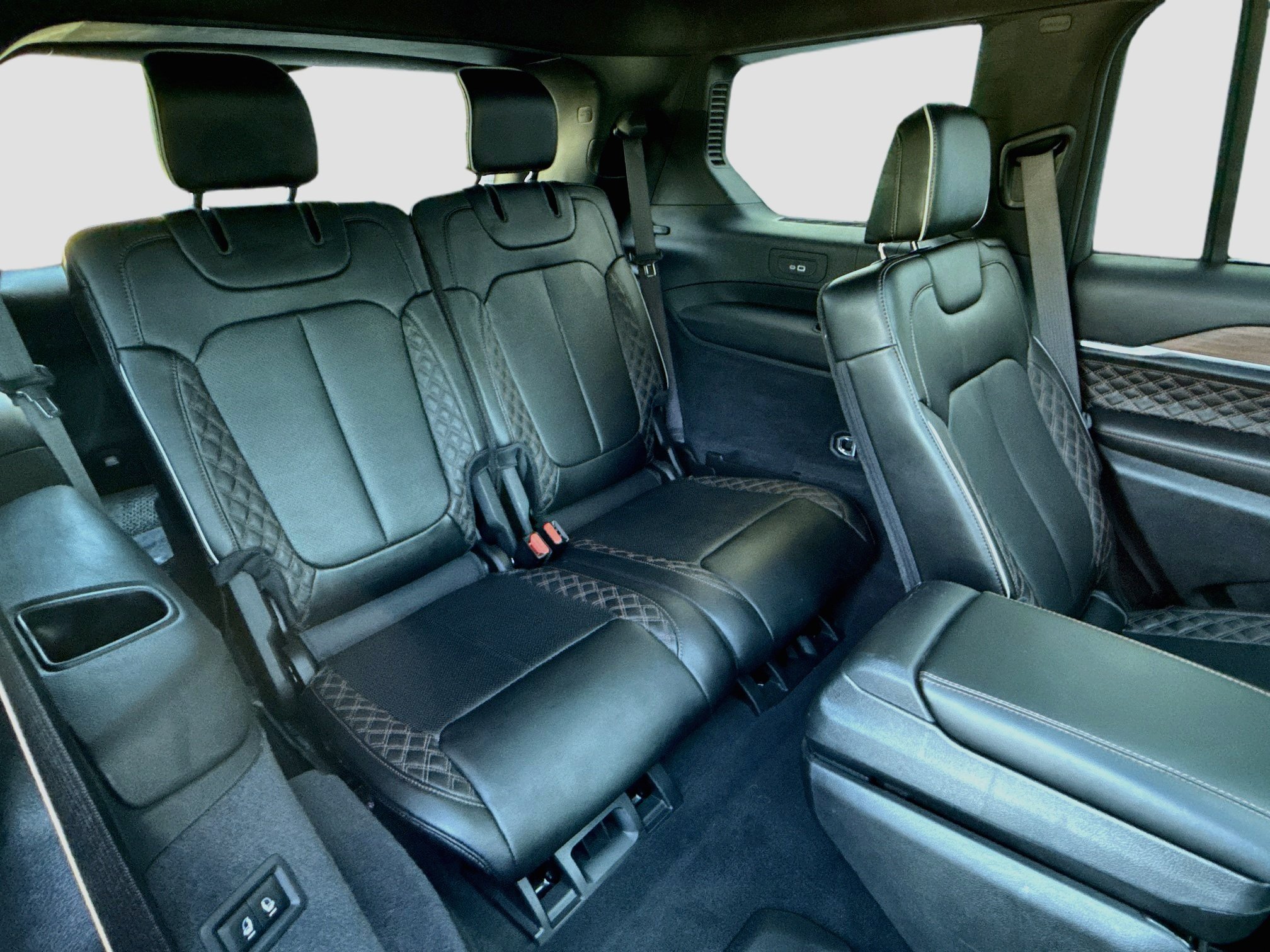 Used 2023 Velvet Red Pearlcoat Jeep Summit image 30
