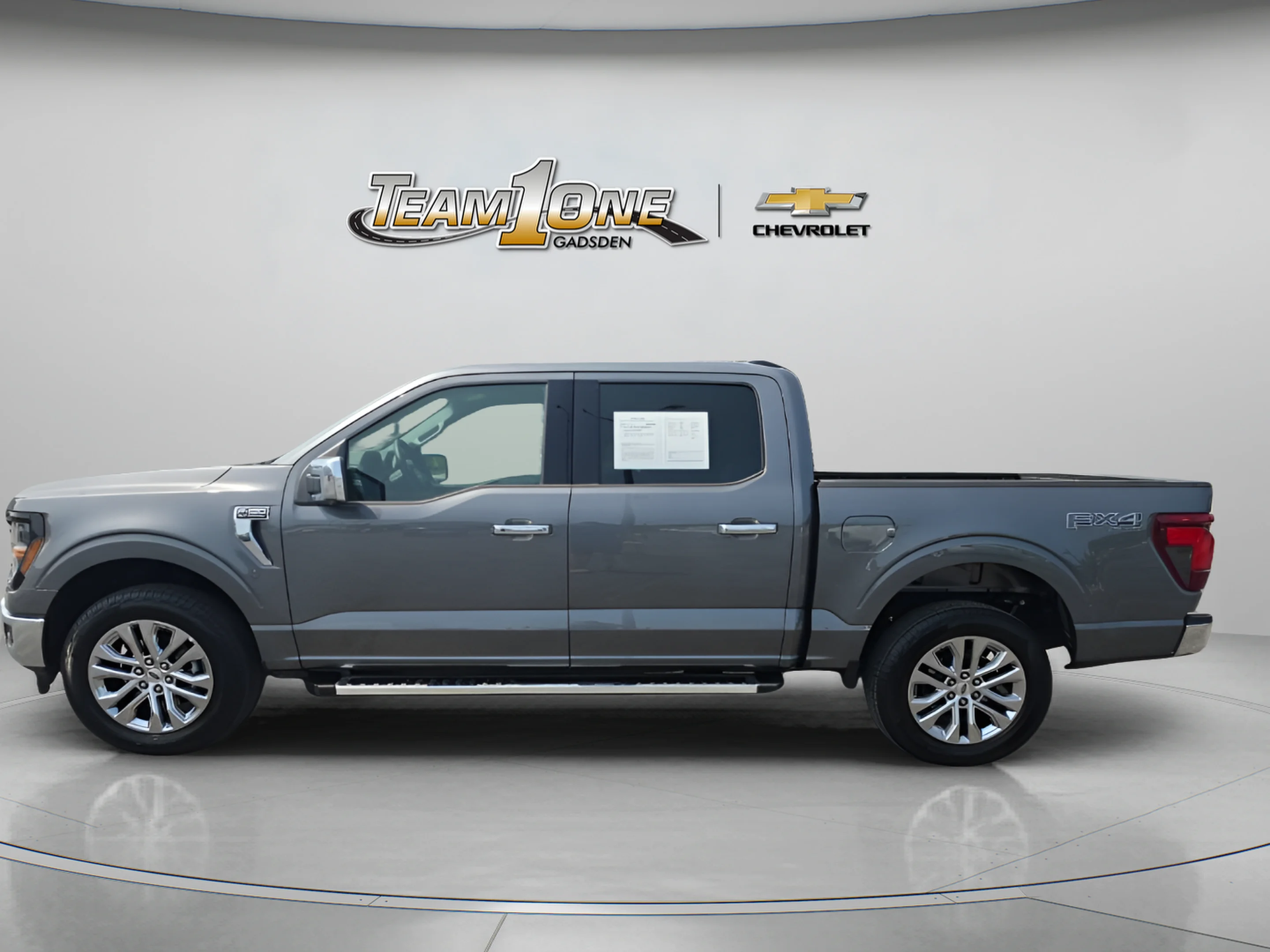 Used 2025 Gray Ford XLT image 4