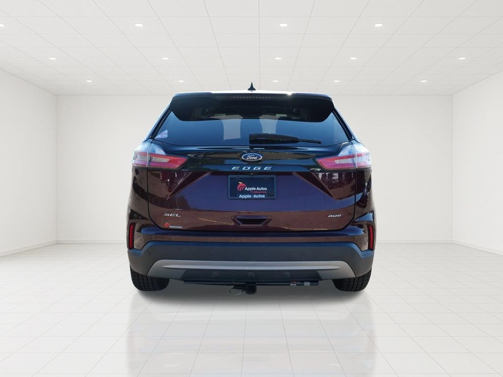 Used 2021 Red Ford SEL image 5
