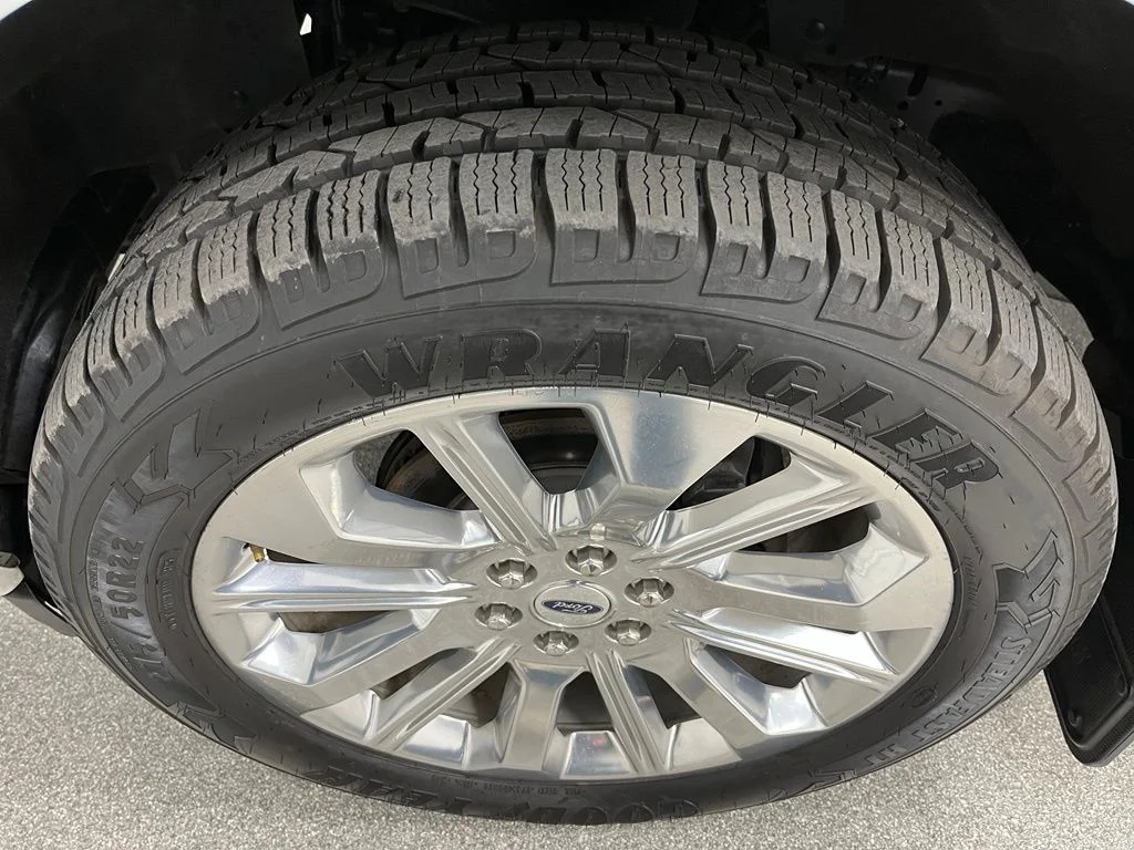 Used 2021 White Ford Limited image 15