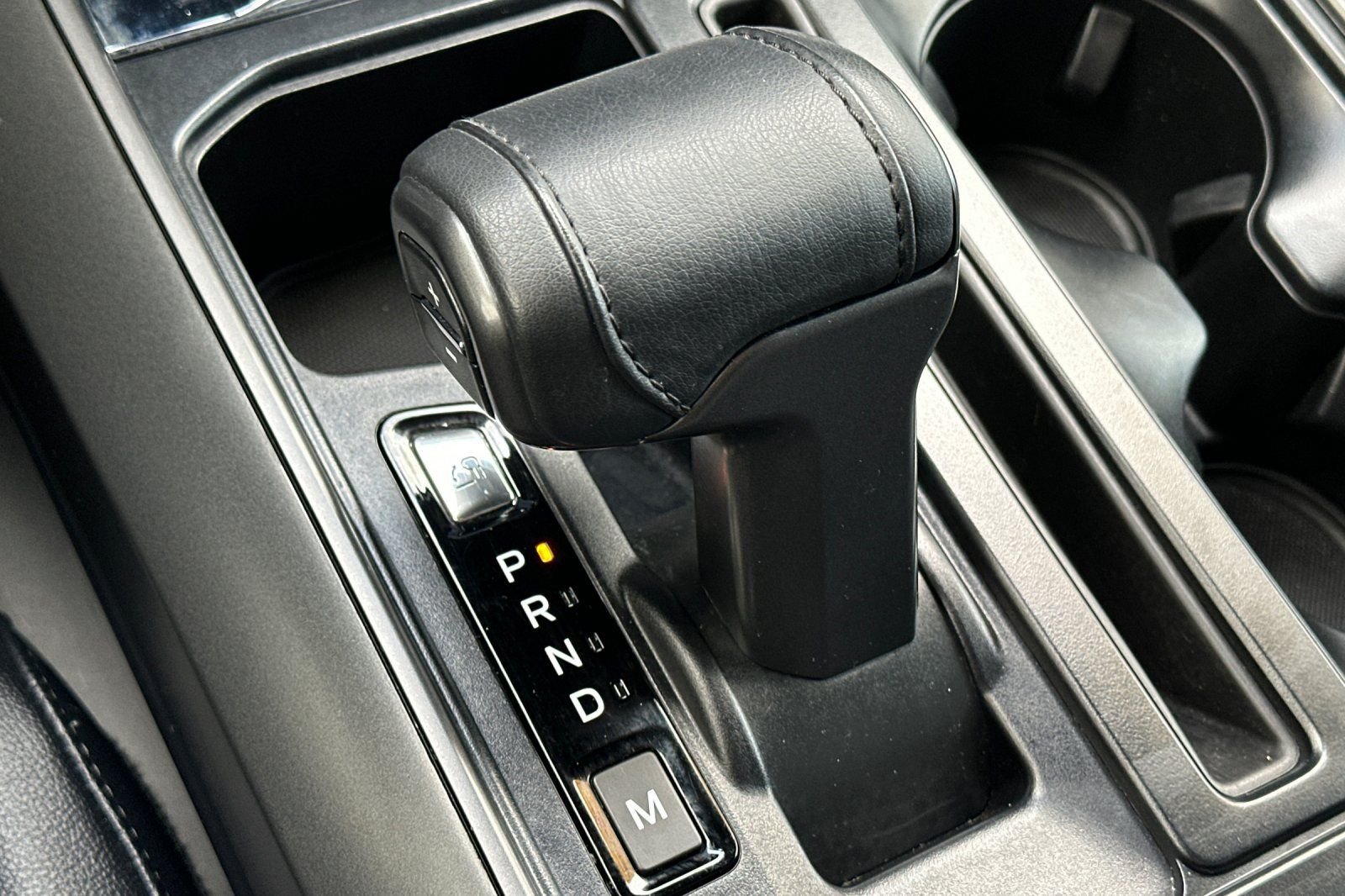 Used 2024 White Ford Lariat image 22