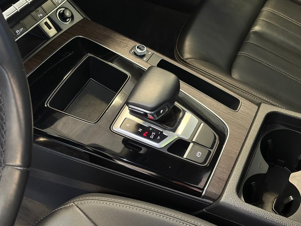 Used 2023 Glacier White Audi 40 Premium image 23