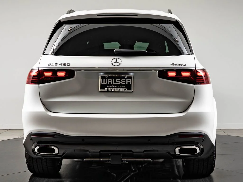 New 2026 Moonlight White Mercedes-Benz GLS 450 image 7
