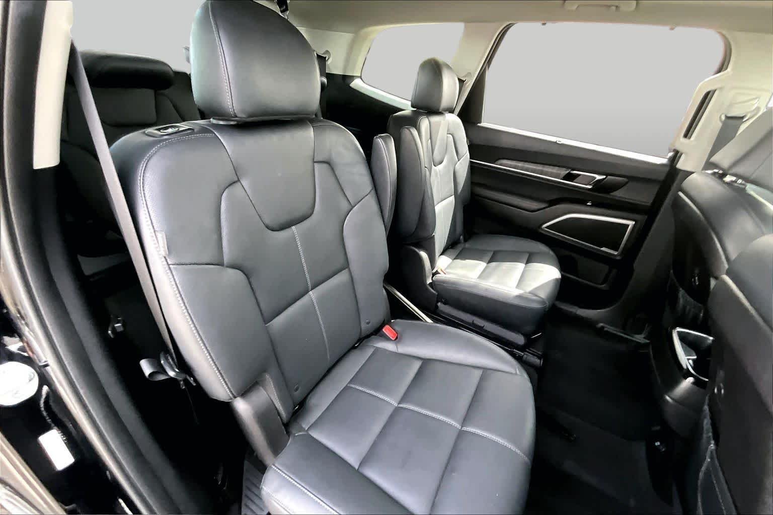 Used 2023 Ebony Black Kia EX image 20