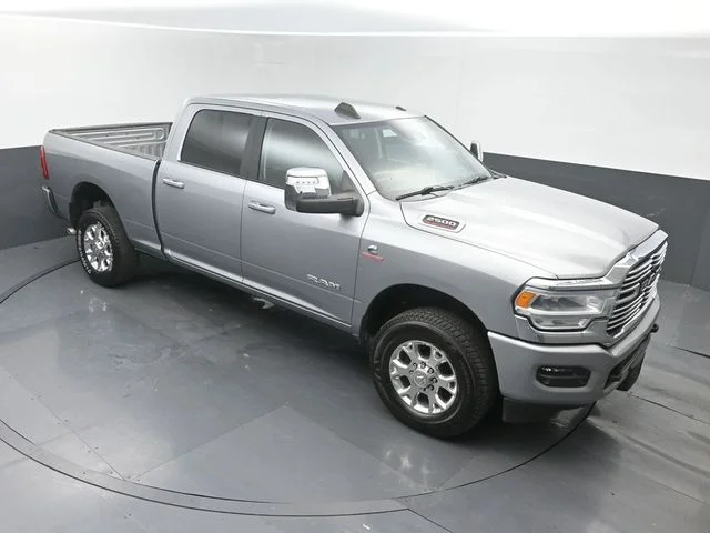 Used 2024 Silver Ram Laramie image 40
