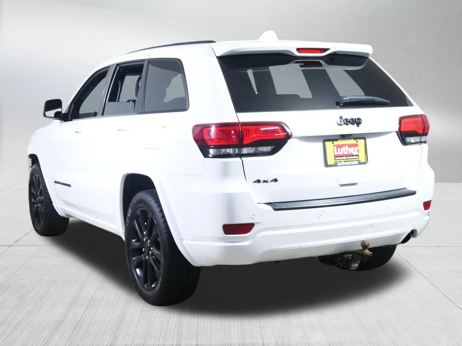 Used 2020 Bright White Clearcoat Jeep Altitude image 5