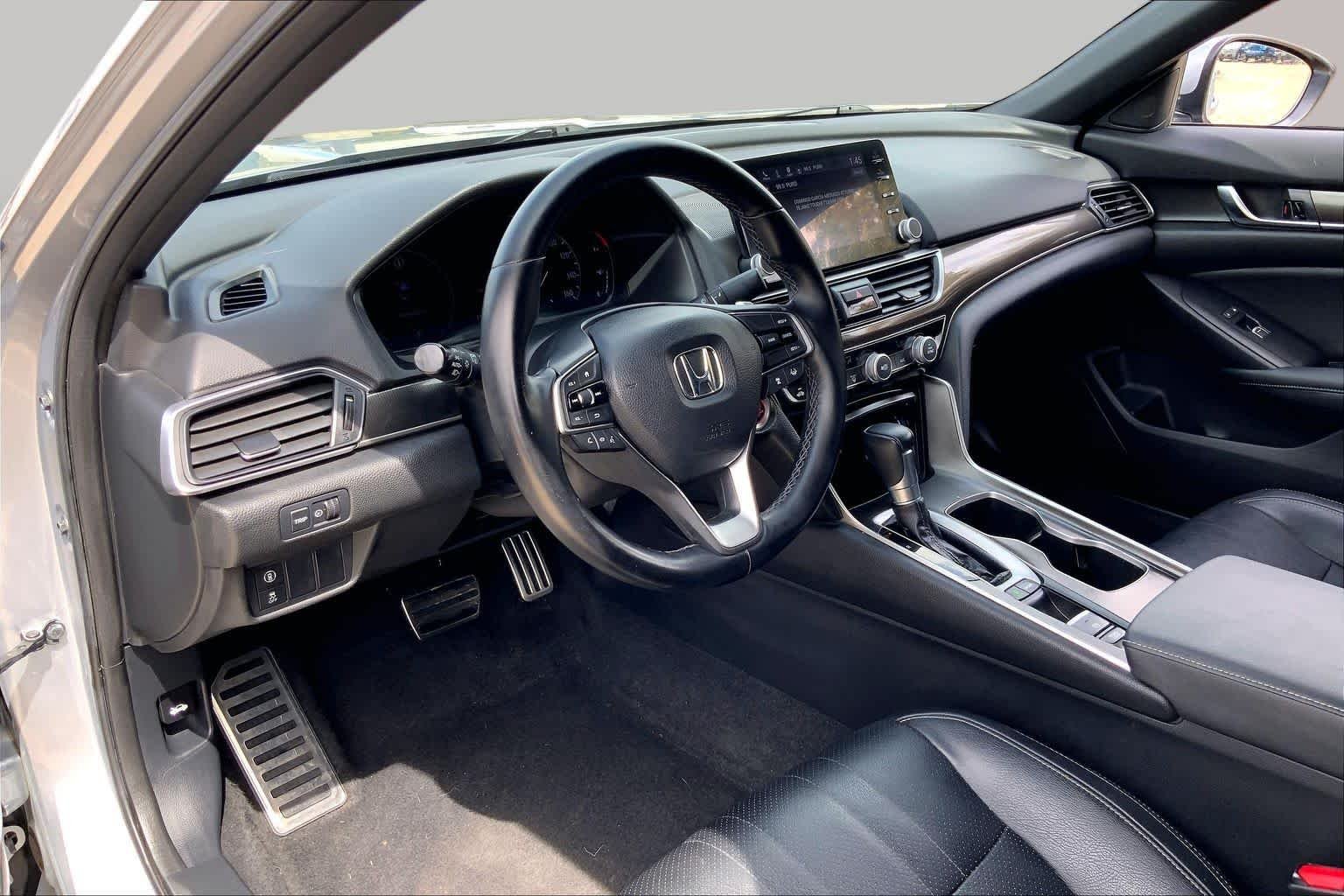 Used 2020 Lunar Silver Metallic Honda Sport image 18