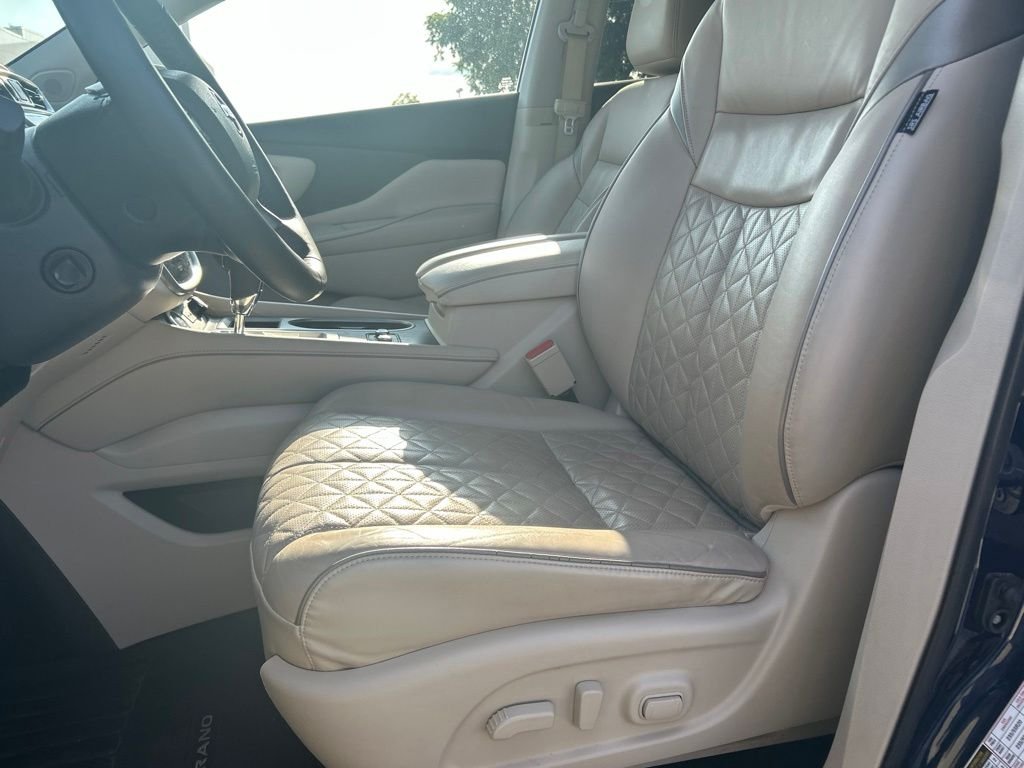 Used 2019 Blue Nissan Platinum image 7