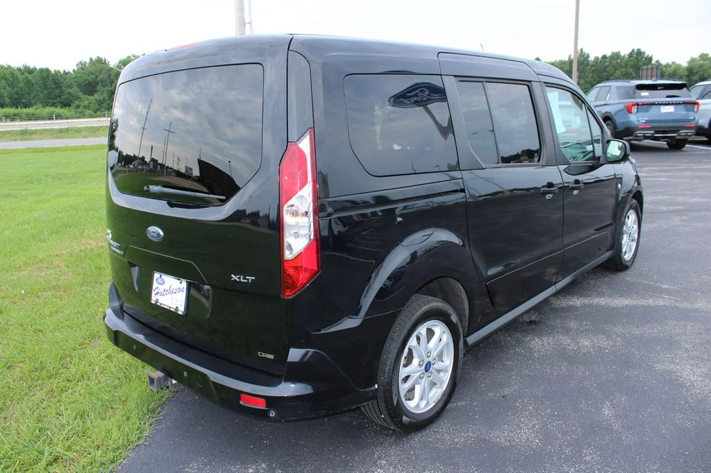 Used 2022 Black Metallic Ford XLT image 11