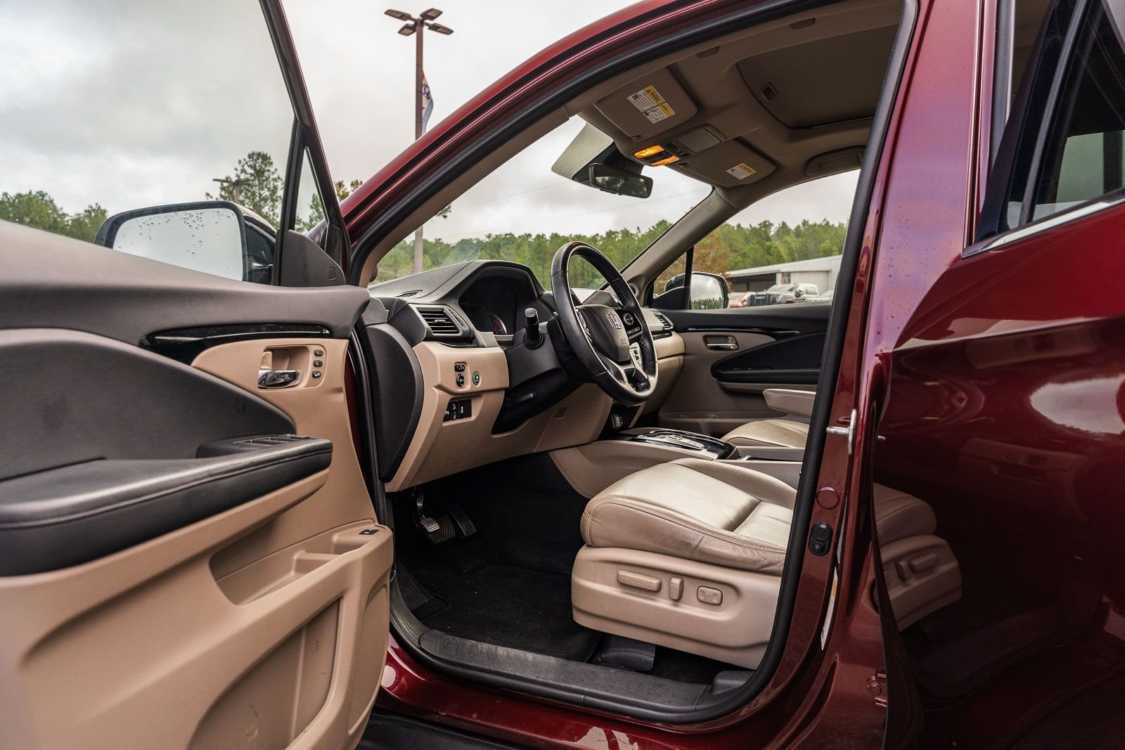 2021 Honda Pilot Touring - Photo 19