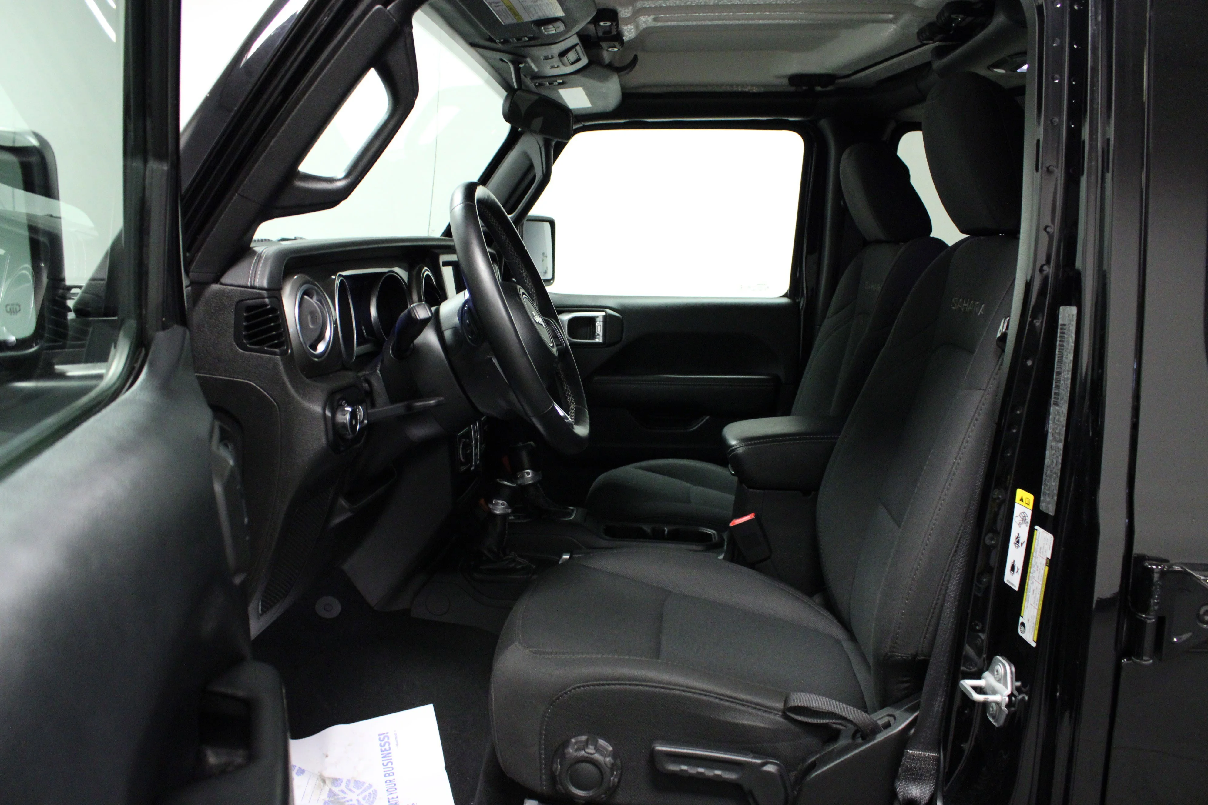 Used 2018 Black Clearcoat Jeep Sahara image 12