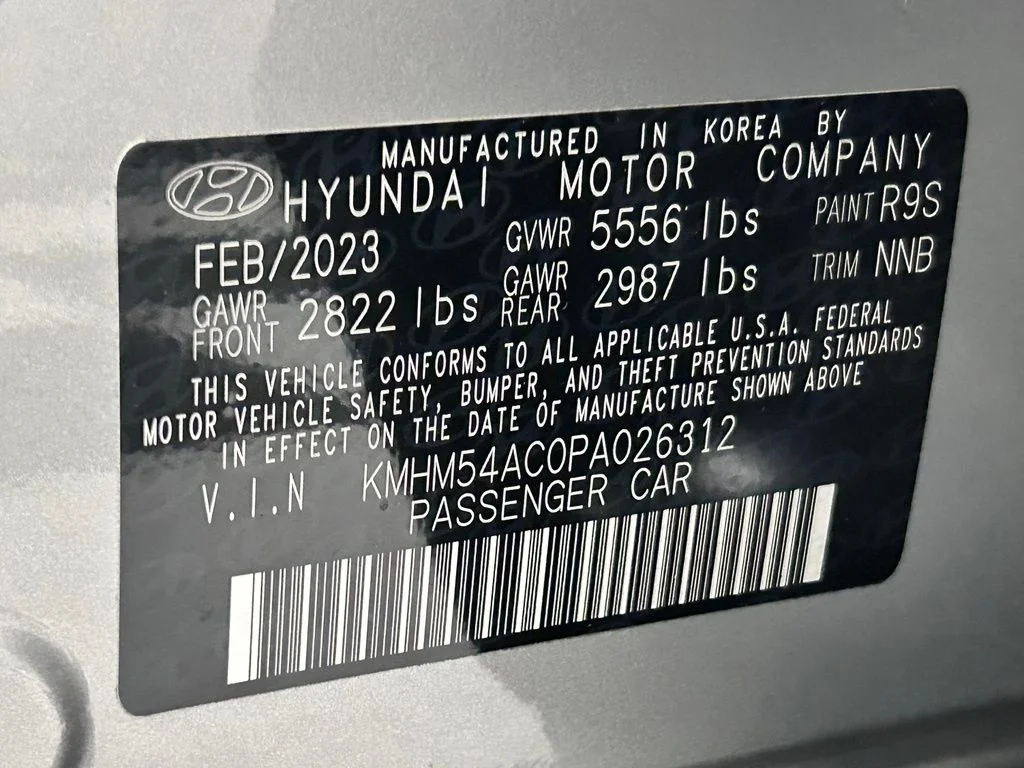 Used 2023 Silver Hyundai Limited image 25