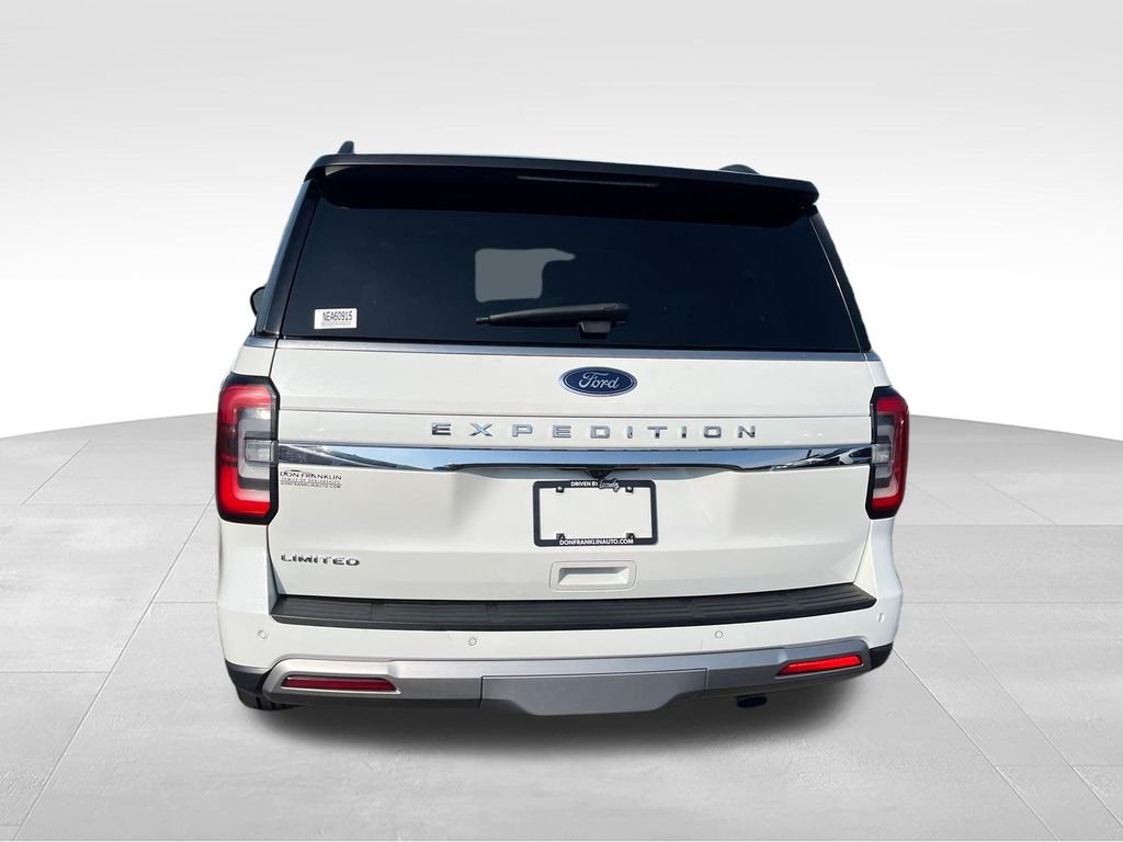 Used 2022 White Ford Limited image 4