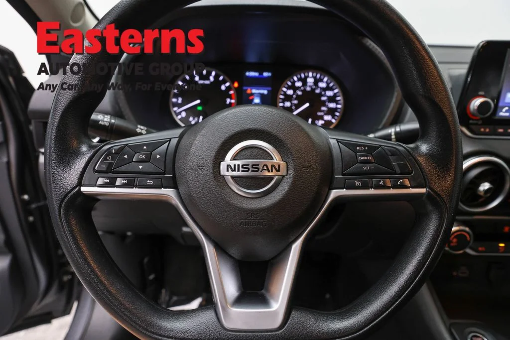 Used 2023 Gray Nissan S image 10