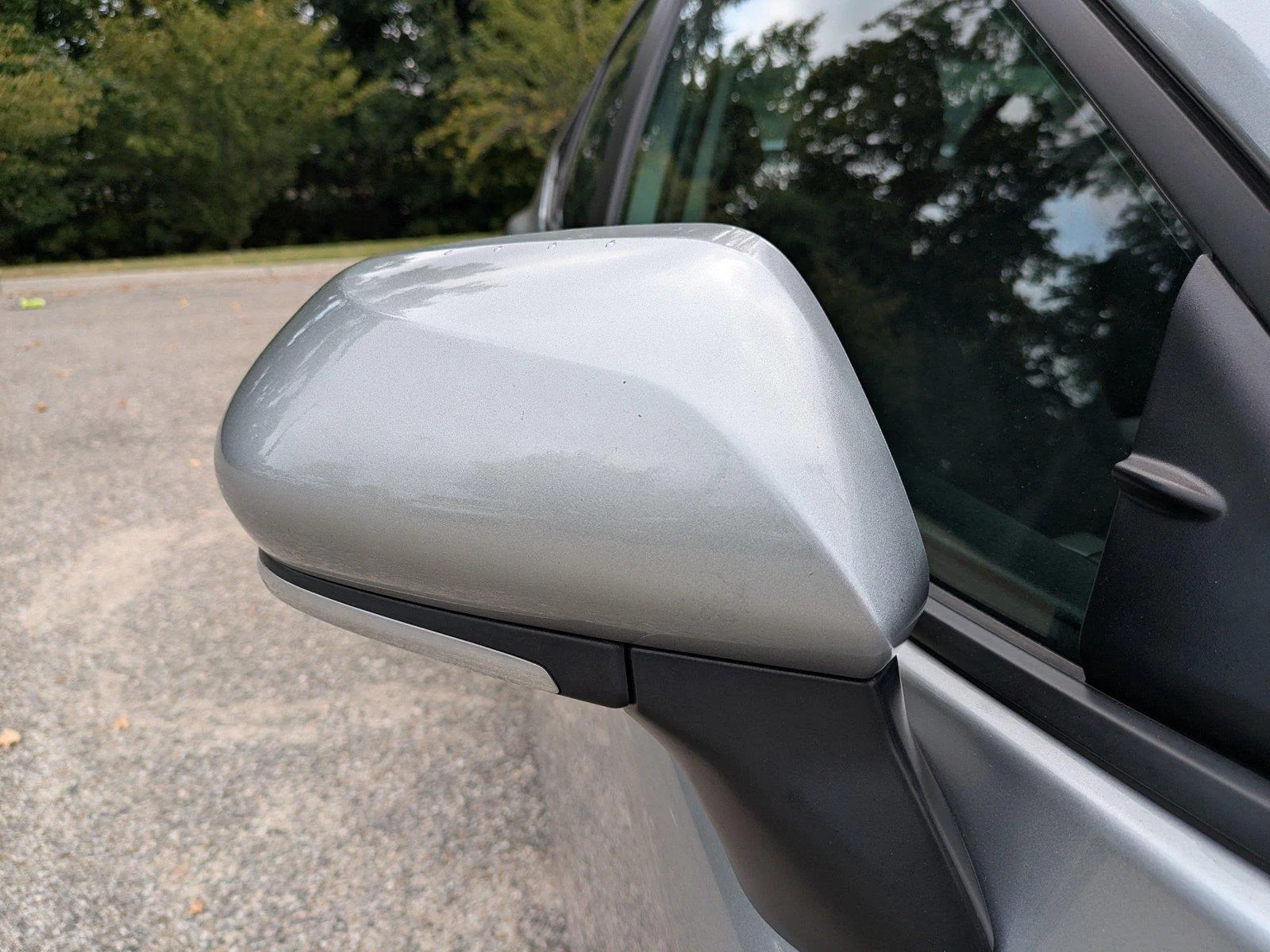 Certified Used 2025  Toyota LE image 12