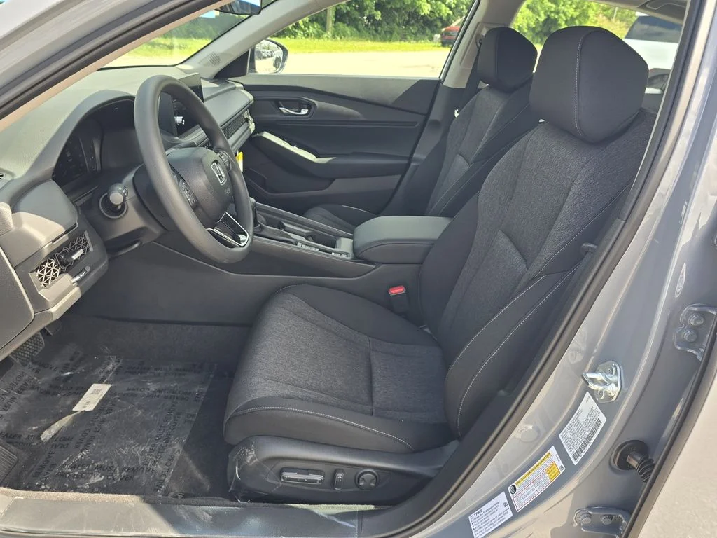 New 2026 Urban Gray Pearl Honda SE image 12