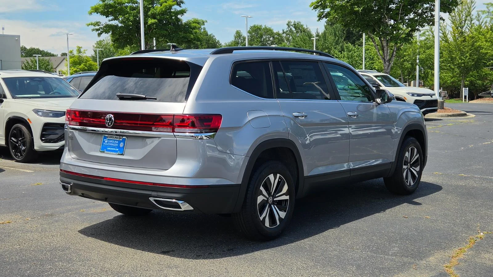 New 2026 silver mist metallic Volkswagen 2.0T SE image 6