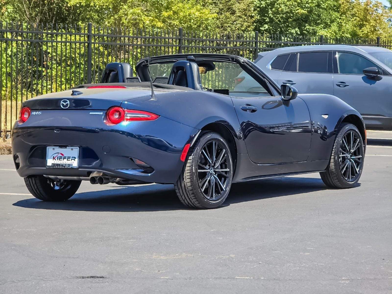 2025 Mazda MX-5 Miata Grand Touring - Photo 4